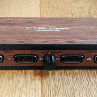 CTRLDock Classic SE full wrap - "Woody"